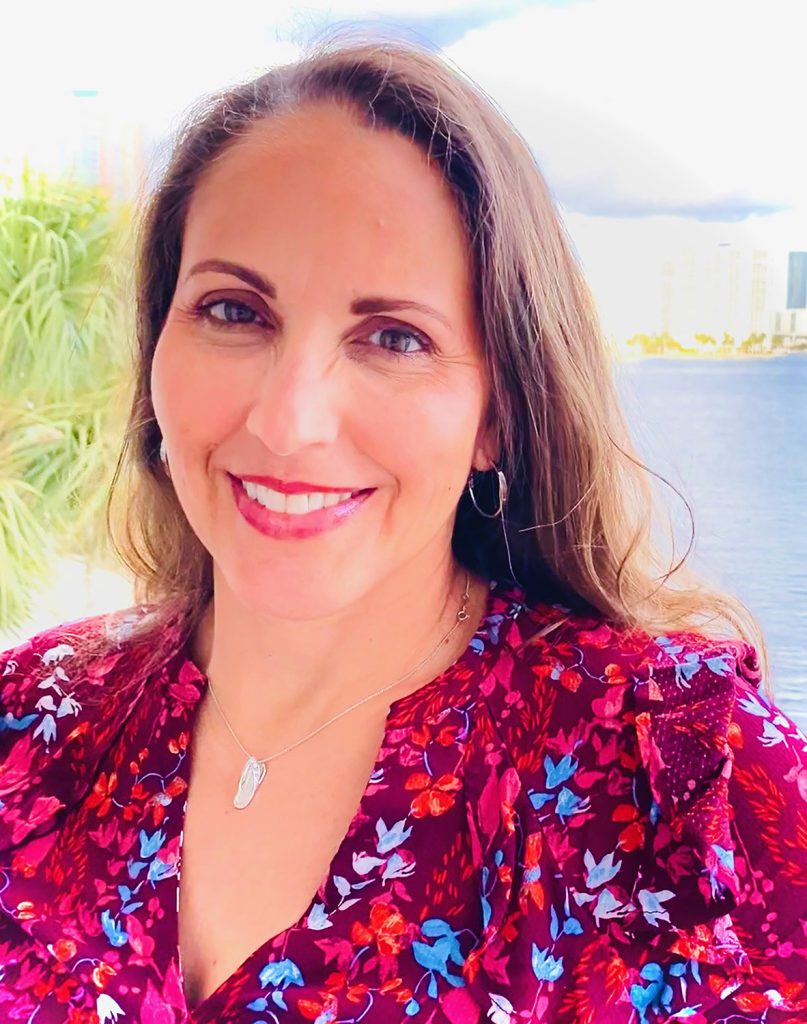 Angela Quezada Padron headshot